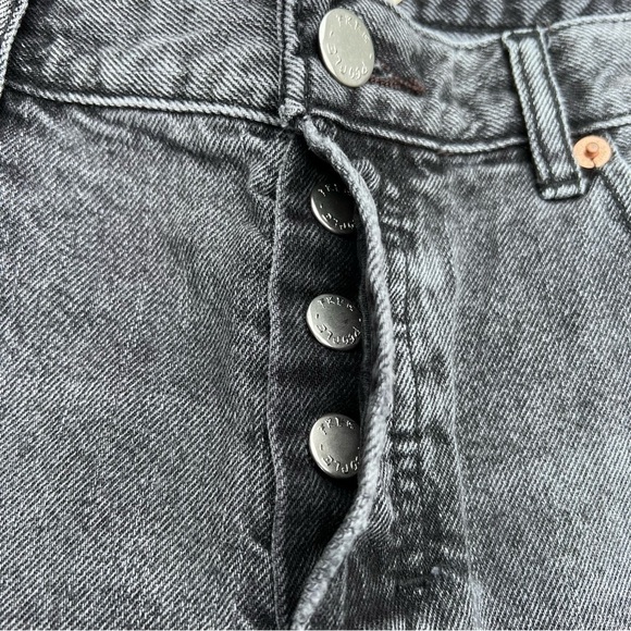 We The Free Loving Good Vibrations Distressed Frayed Shorts Size 29 Washed Black - Picture 4 of 12